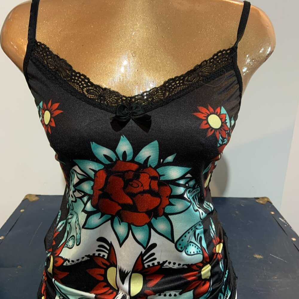 Jawbreaker Skull tanp top size XLarge and Small